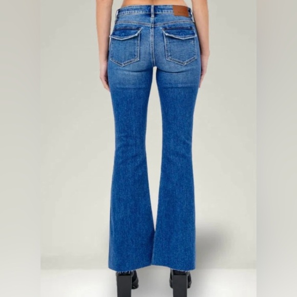 Hidden Happi Mid Rise Utility Pocket Flare Jeans Size 25 NWT - Picture 9 of 14